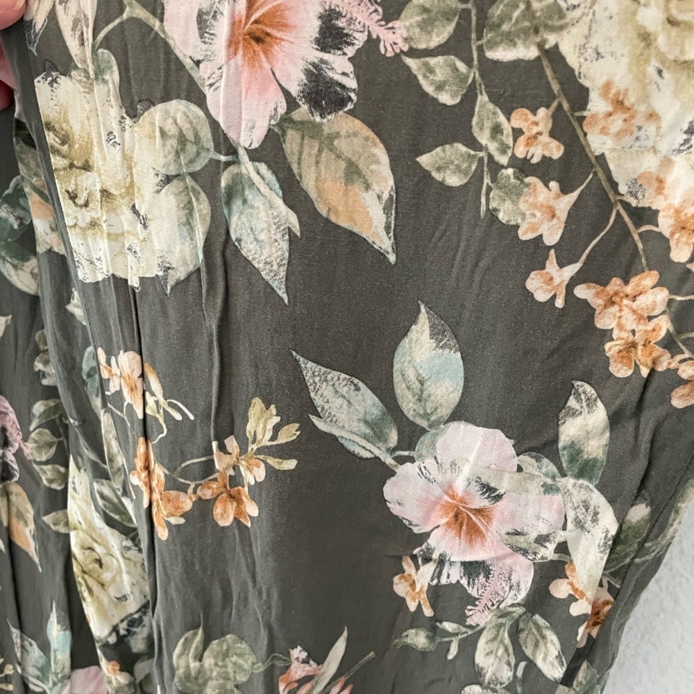 Chaser Floral Jogger Pants - Picture 5 of 12